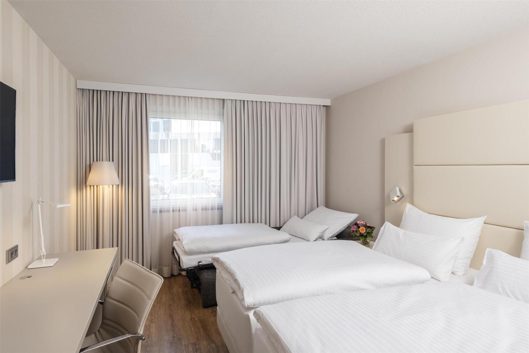 Nh Vienna Airport Conference Center Hotel Schwechat Bagian luar foto