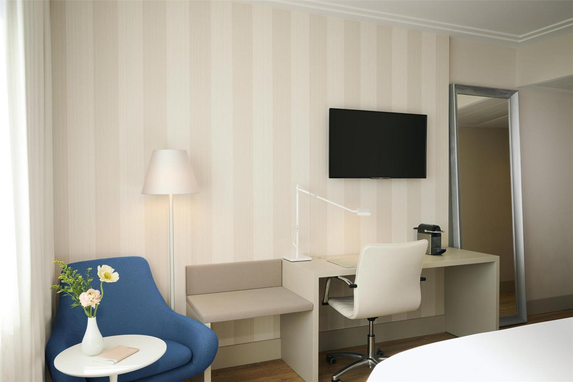 Nh Vienna Airport Conference Center Hotel Schwechat Bagian luar foto