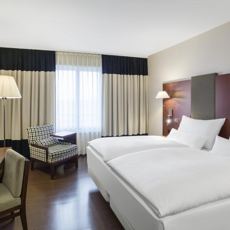 Nh Vienna Airport Conference Center Hotel Schwechat Bagian luar foto Room interior